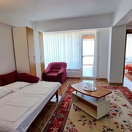 Lido Hotel 3*