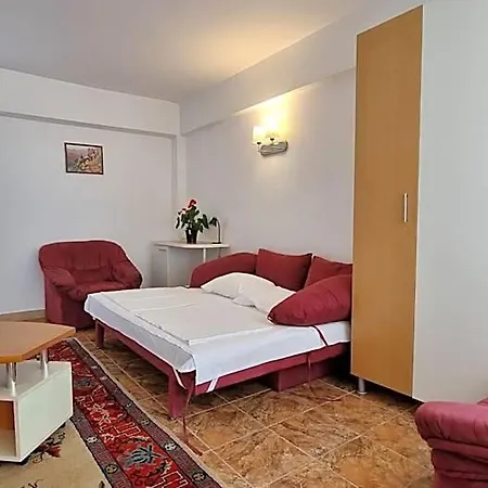 Lido Hotel 3*